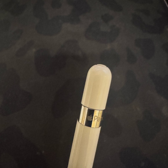 Cream Stylus Pen - Picture 2 of 3